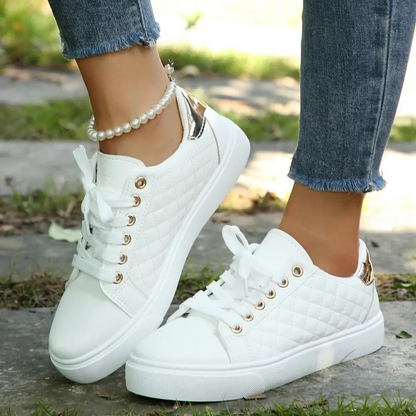 Comfortable Sneakers for Women Quilted Lace-Up