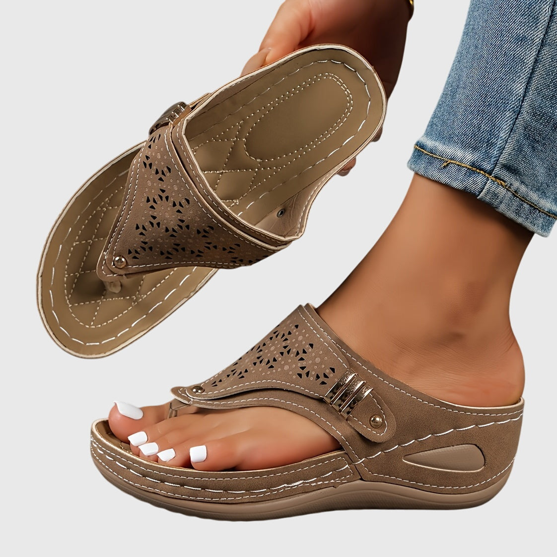 Comfortable Thong Sandals for Women Perforated Buckle Wedge