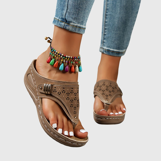 Comfortable Thong Sandals for Women Perforated Buckle Wedge
