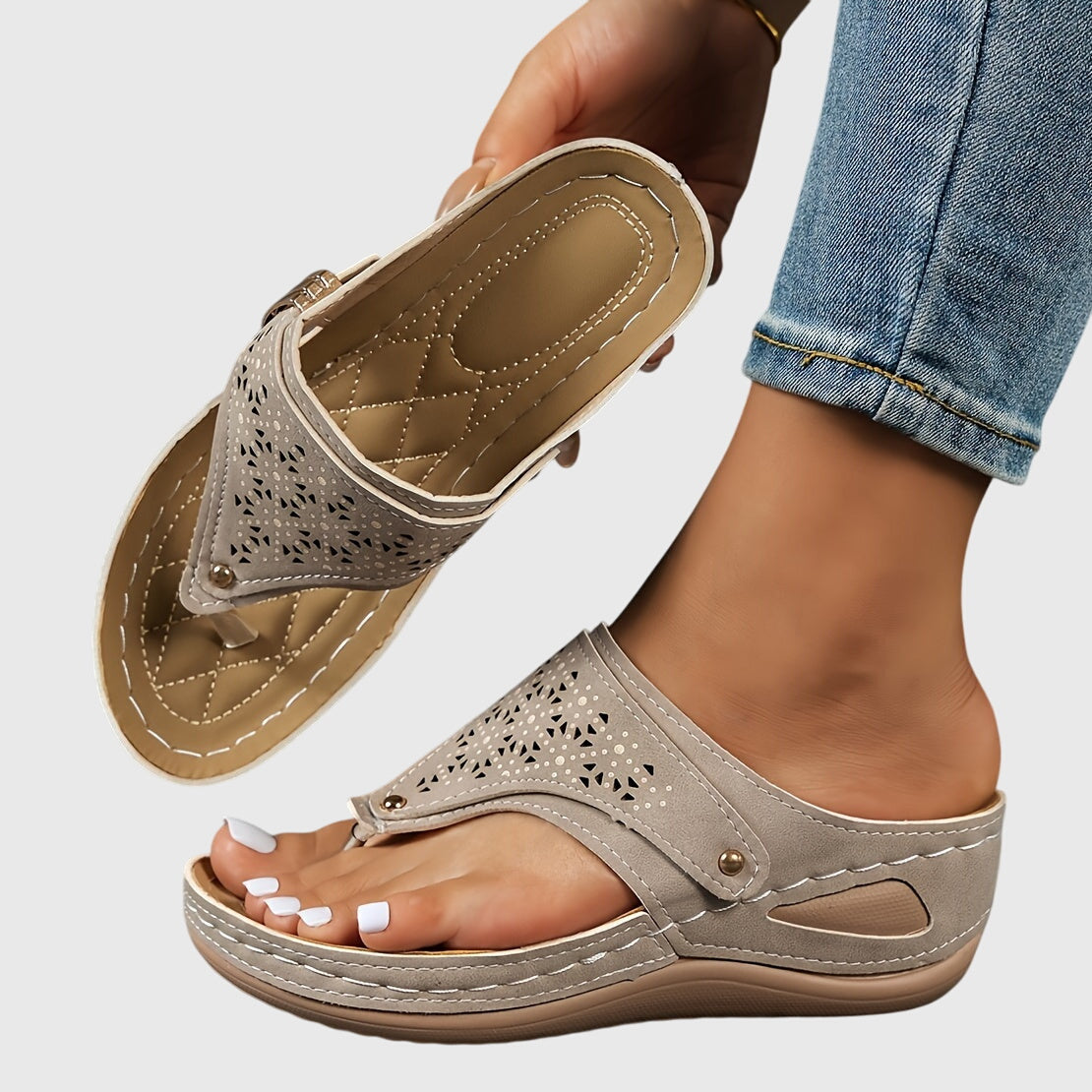 Comfortable Thong Sandals for Women Perforated Buckle Wedge