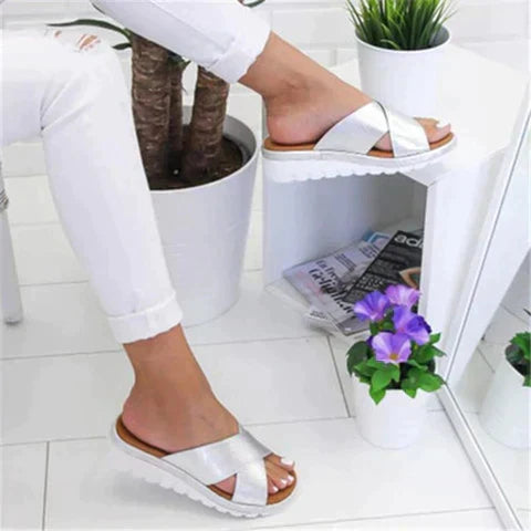 Comfortable Flat Sandals for Women Crisscross-Strap Platform