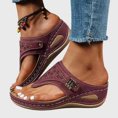 Comfortable Thong Sandals for Women Perforated Buckle Wedge