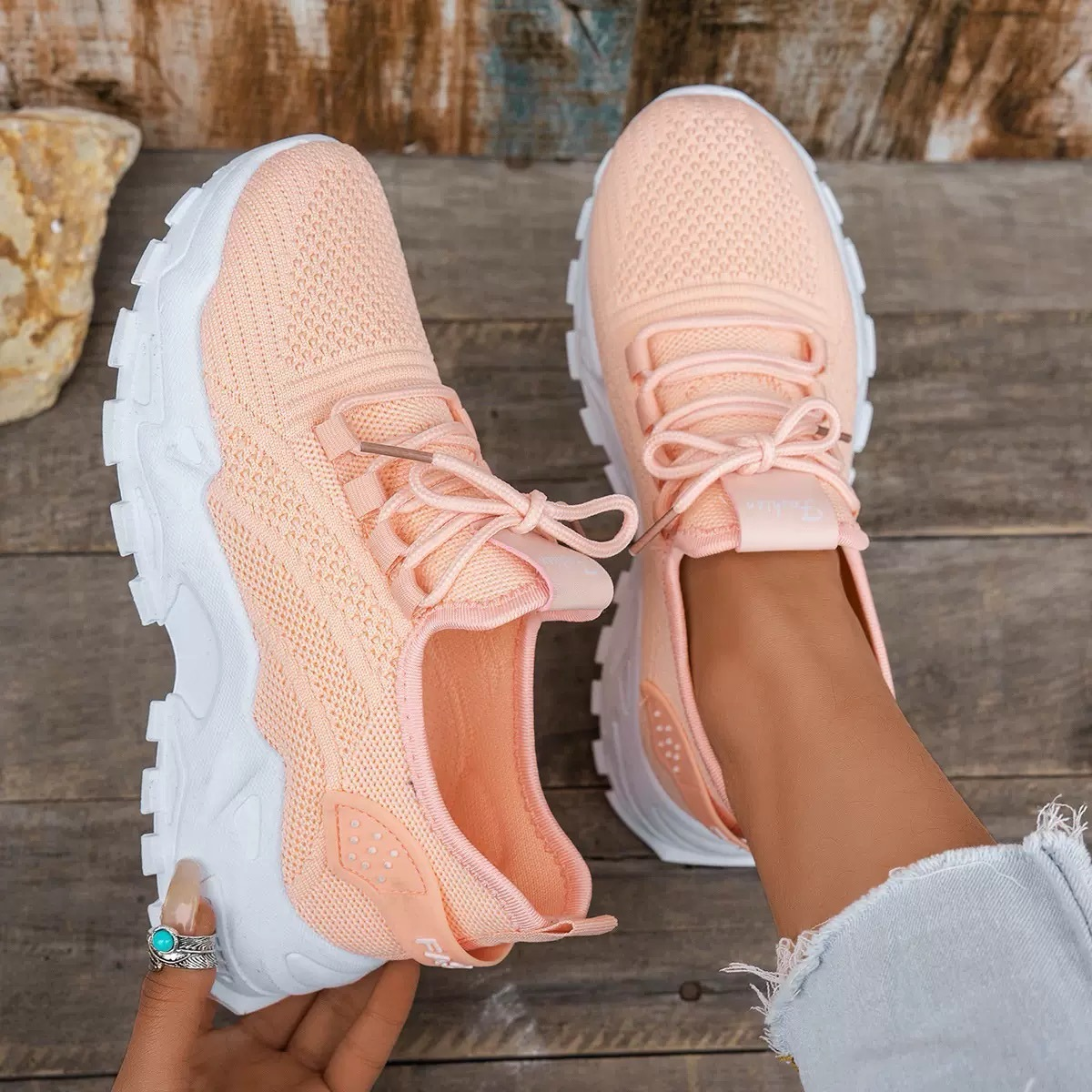 Comfortable Chunky Sneakers for Women Lace-Up