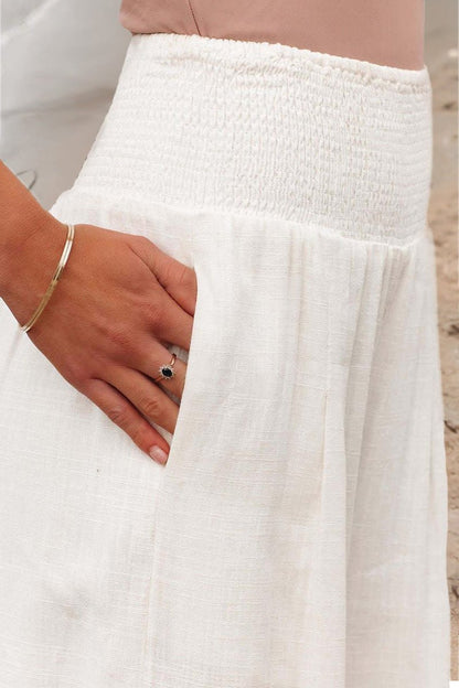 Effortless Linen Wide-Leg Pants for Women High-Waisted Smocked