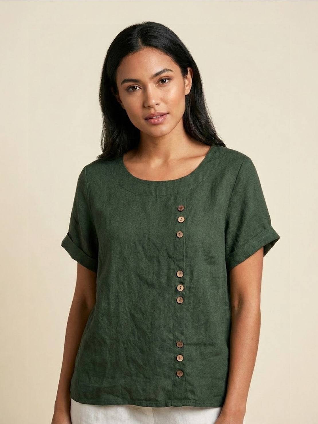 Effortless Blouse for Women Round-Neck Button-Front Short-Sleeve