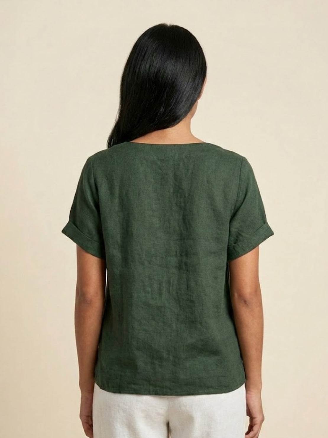 Effortless Blouse for Women Round-Neck Button-Front Short-Sleeve