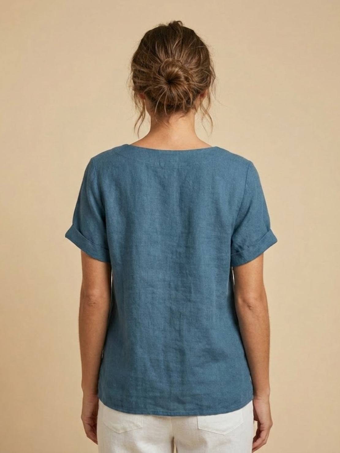 Effortless Blouse for Women Round-Neck Button-Front Short-Sleeve
