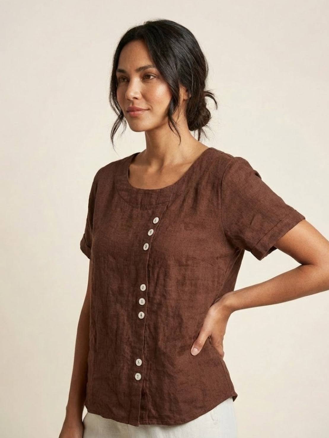 Effortless Blouse for Women Round-Neck Button-Front Short-Sleeve