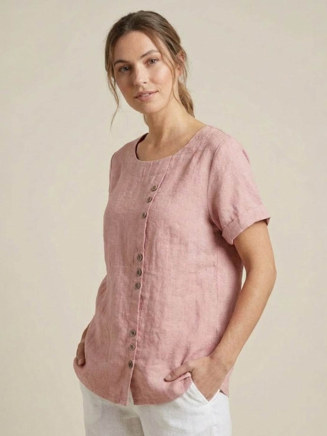 Effortless Blouse for Women Round-Neck Button-Front Short-Sleeve