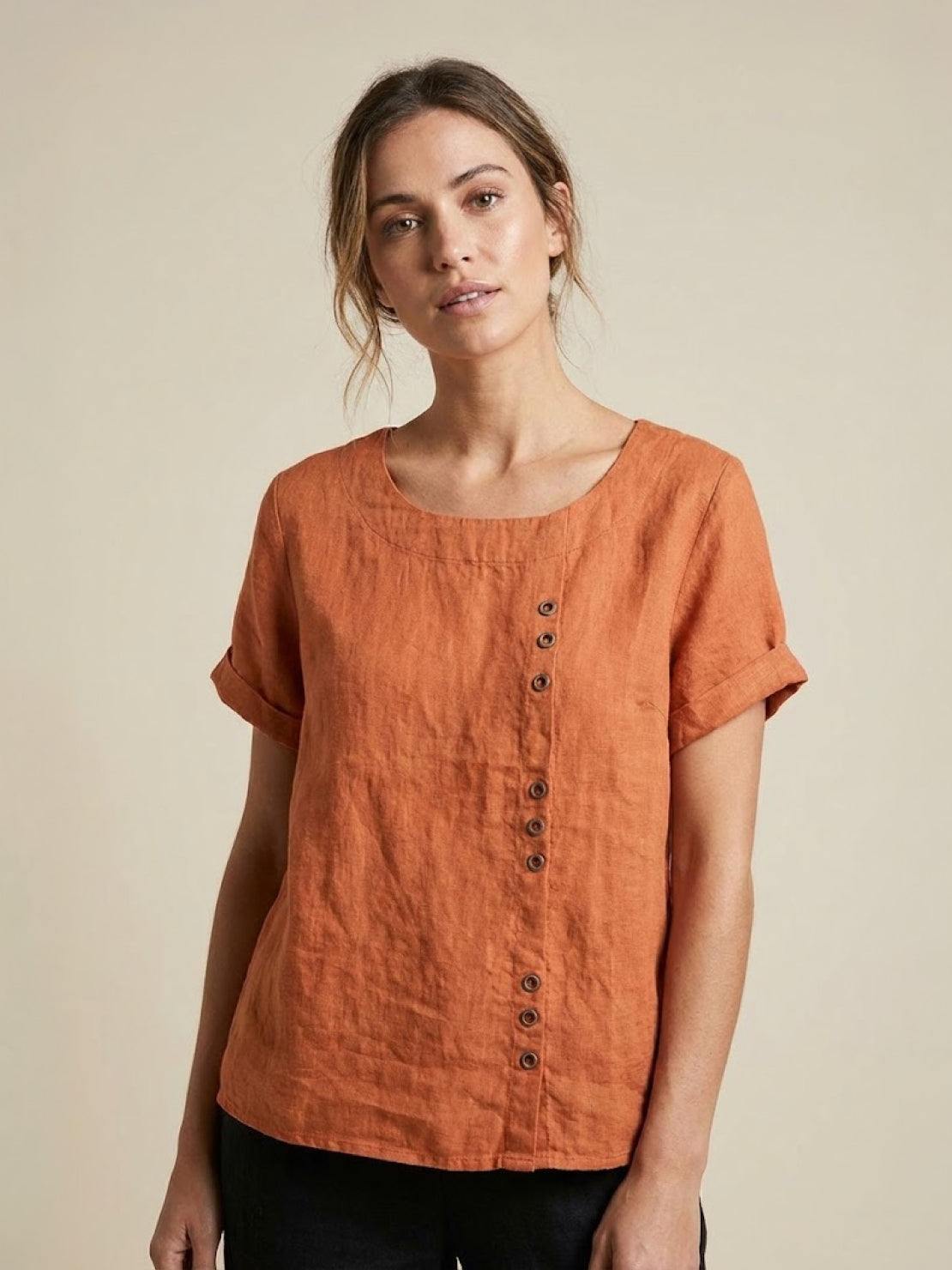 Effortless Blouse for Women Round-Neck Button-Front Short-Sleeve