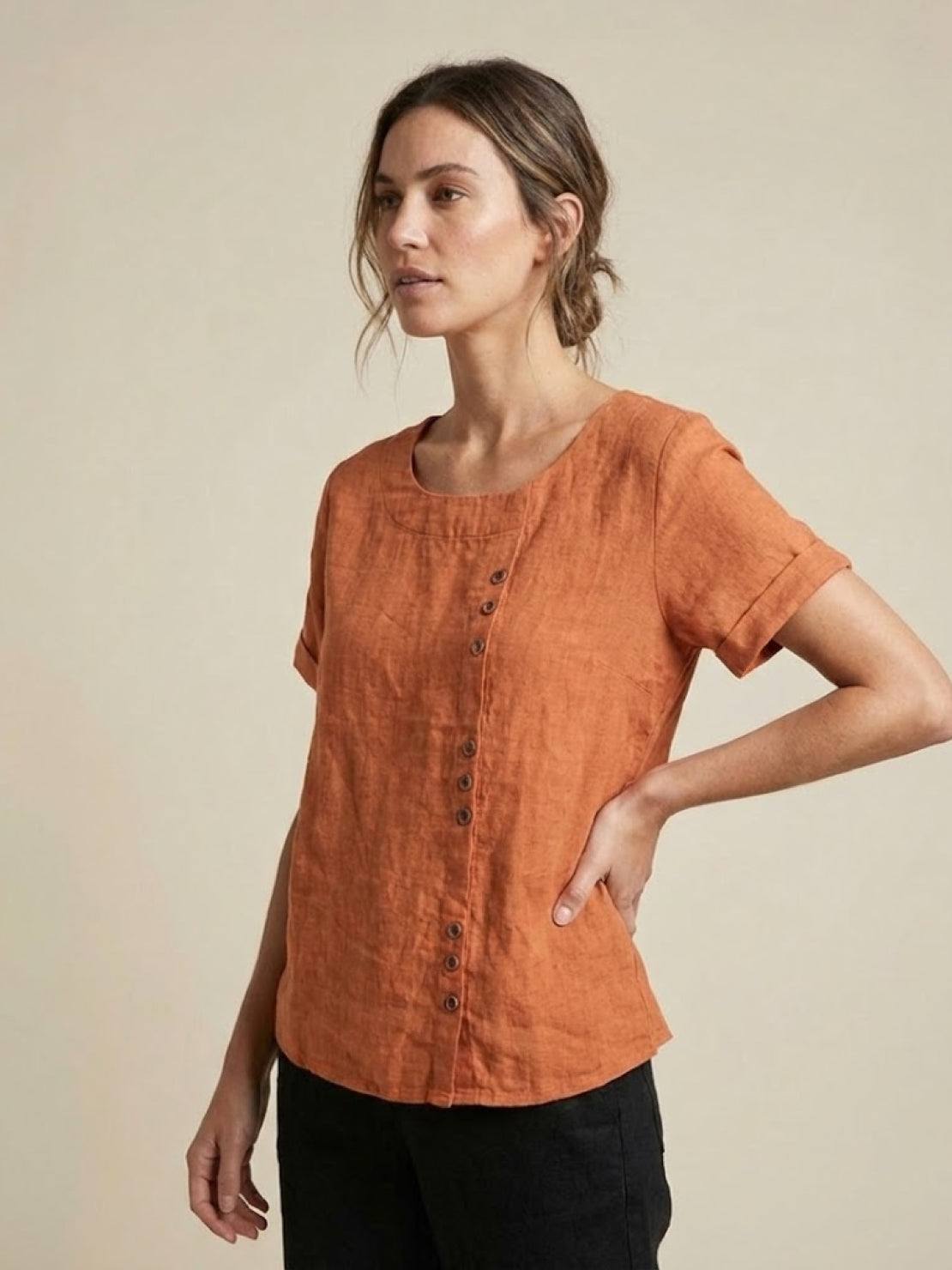 Effortless Blouse for Women Round-Neck Button-Front Short-Sleeve