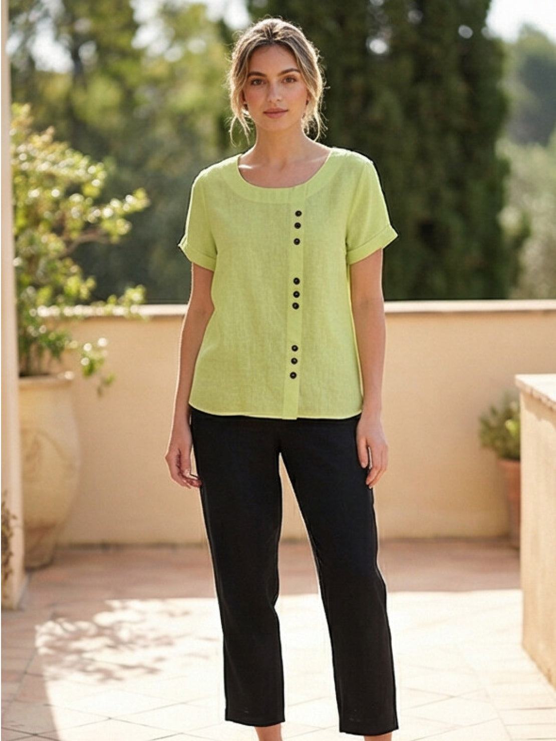 Effortless Blouse for Women Round-Neck Button-Front Short-Sleeve