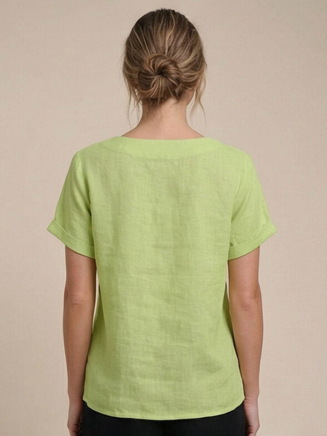Effortless Blouse for Women Round-Neck Button-Front Short-Sleeve