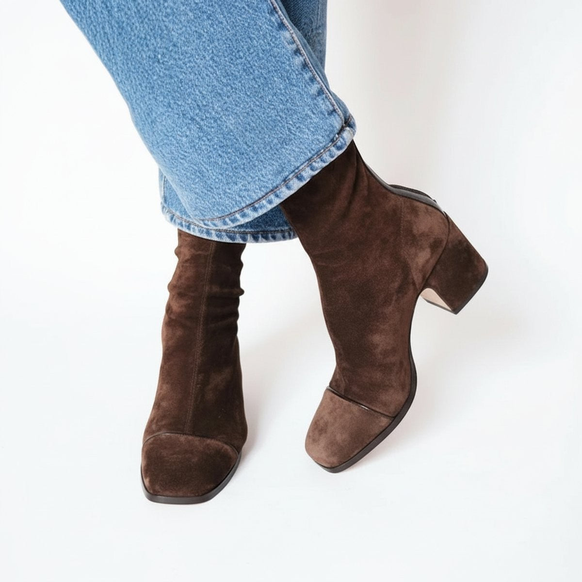 stiefeletten-damen-wildleder-eckige-kappe