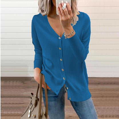 strickjacke-damen-v-ausschnitt-knopfleiste