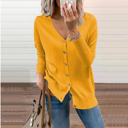 strickjacke-damen-v-ausschnitt-knopfleiste