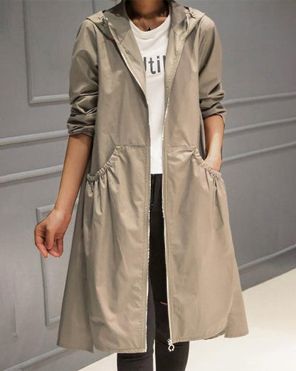 trenchcoat-damen-kapuze-reissverschluss-lang