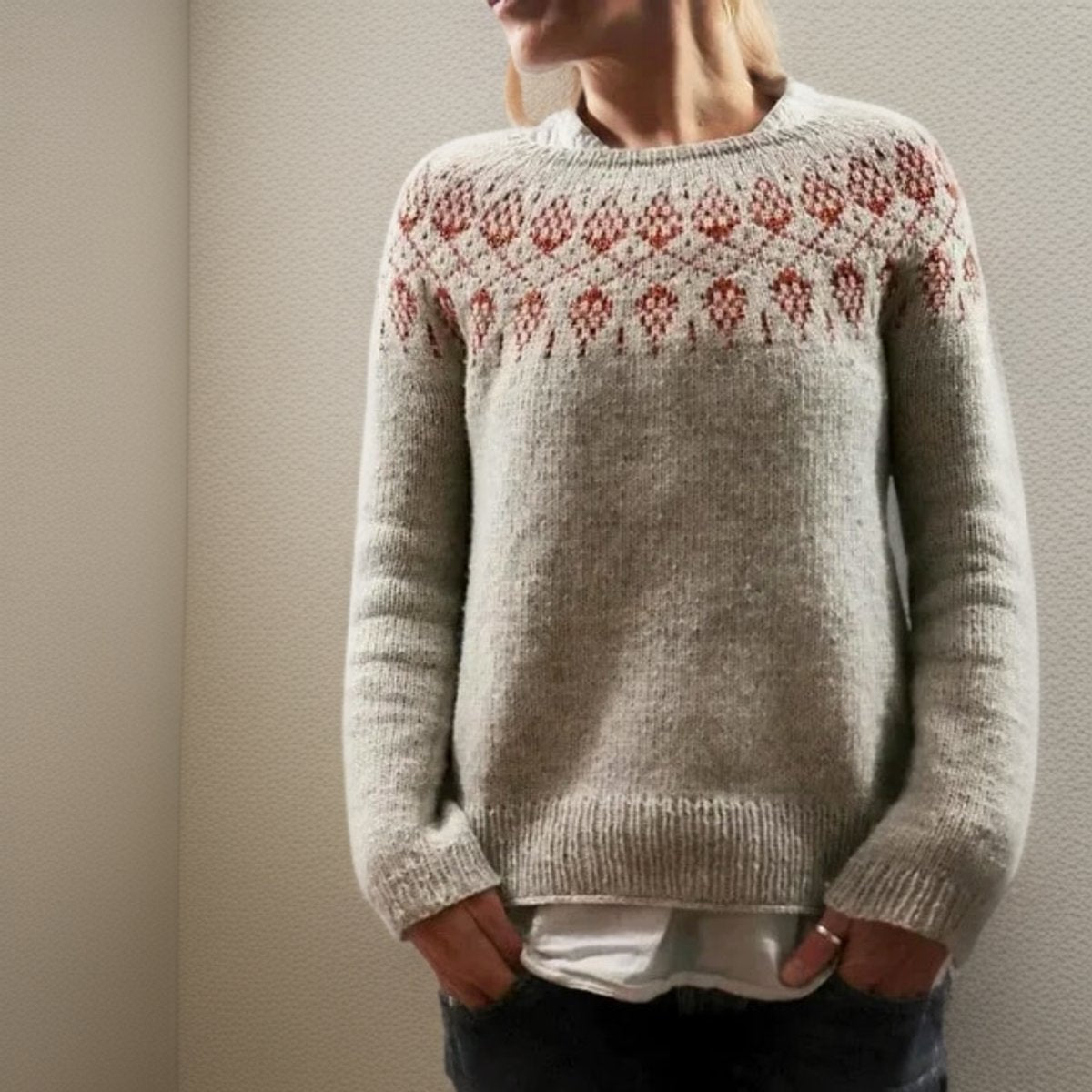 Comfortable Pullover Sweater for Women Fair-Isle Crewneck — Beige