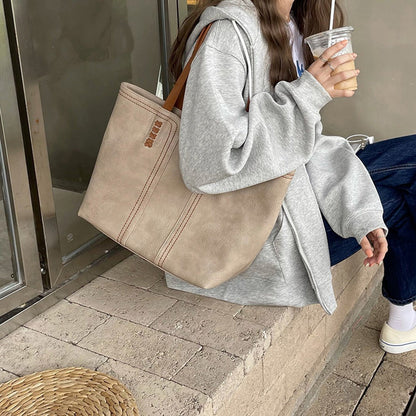 Effortless Tote Bag for Women Minimalist Vegan-Leather Large