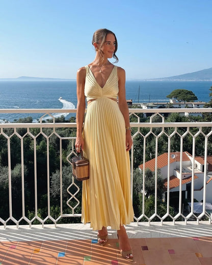 Elegant Maxi Dress for Women Pleated Cut-Out V-Neck