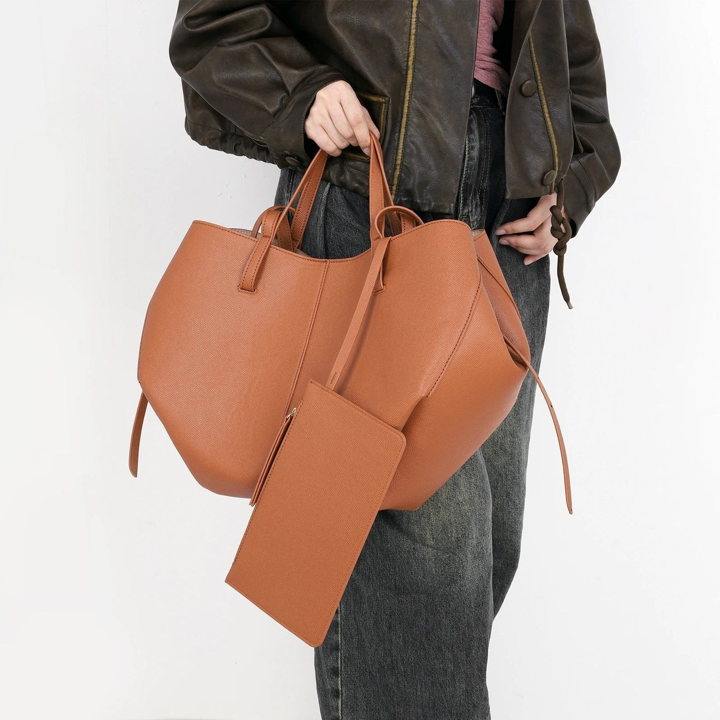 Effortless Shoulder Bag for Women Oversized PU-Leather