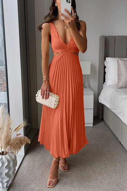 Elegant Maxi Dress for Women Pleated Cutout V-Neck