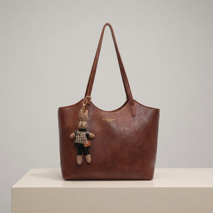 Effortless Tote Bag for Women Vegan-Leather Charm-Detail
